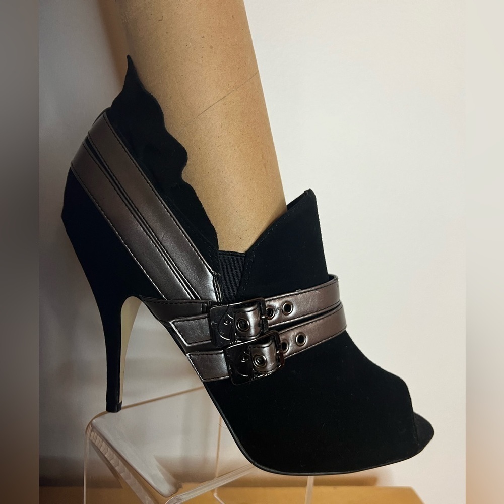 Baby Phat Black Leather Silver Buckle Booties Size 9M - Picture 2 of 6